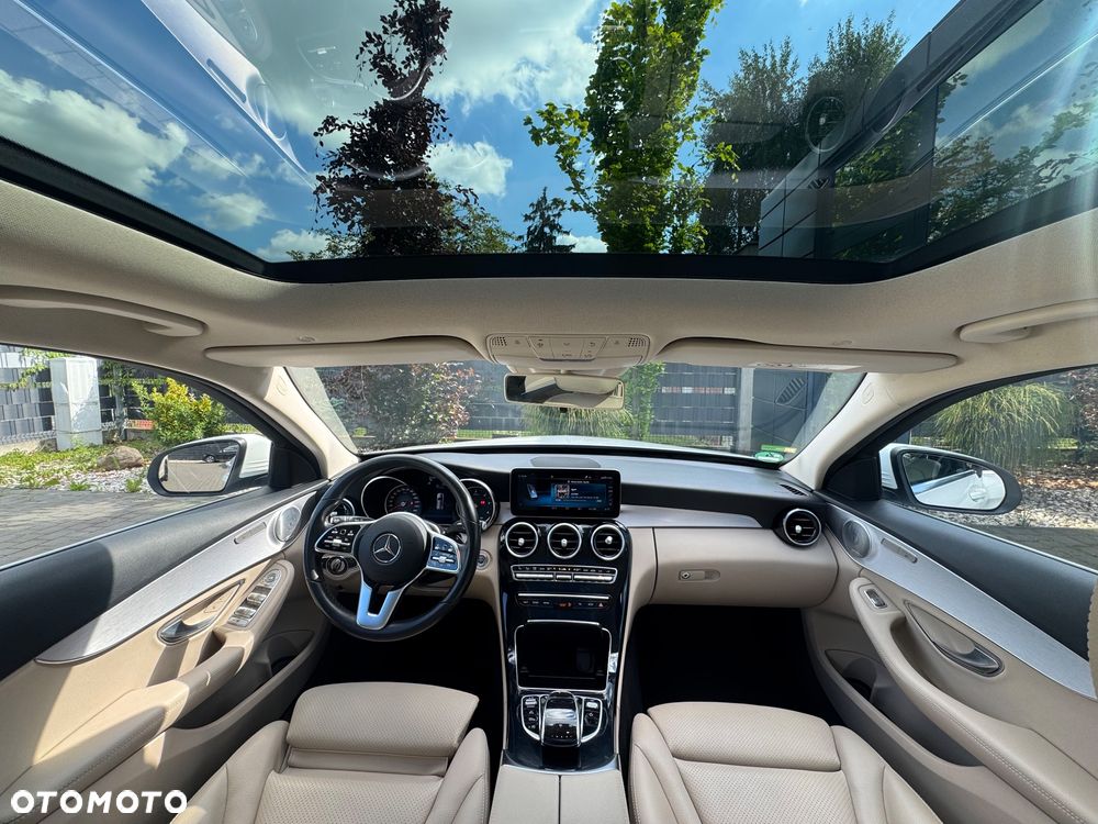 Mercedes-Benz Klasa C 220 d 4Matic 9G-TRONIC Avantgarde - 27