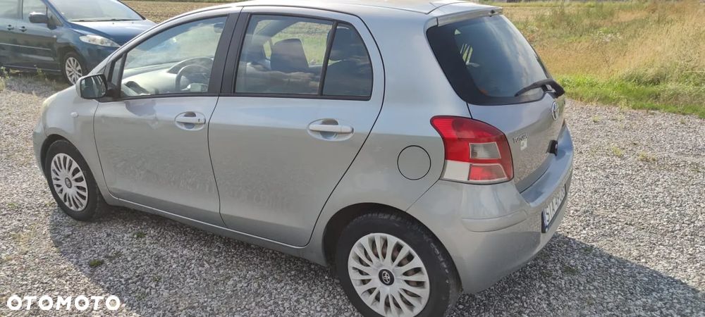 Toyota Yaris 1.3 VVT-i Sol - 12