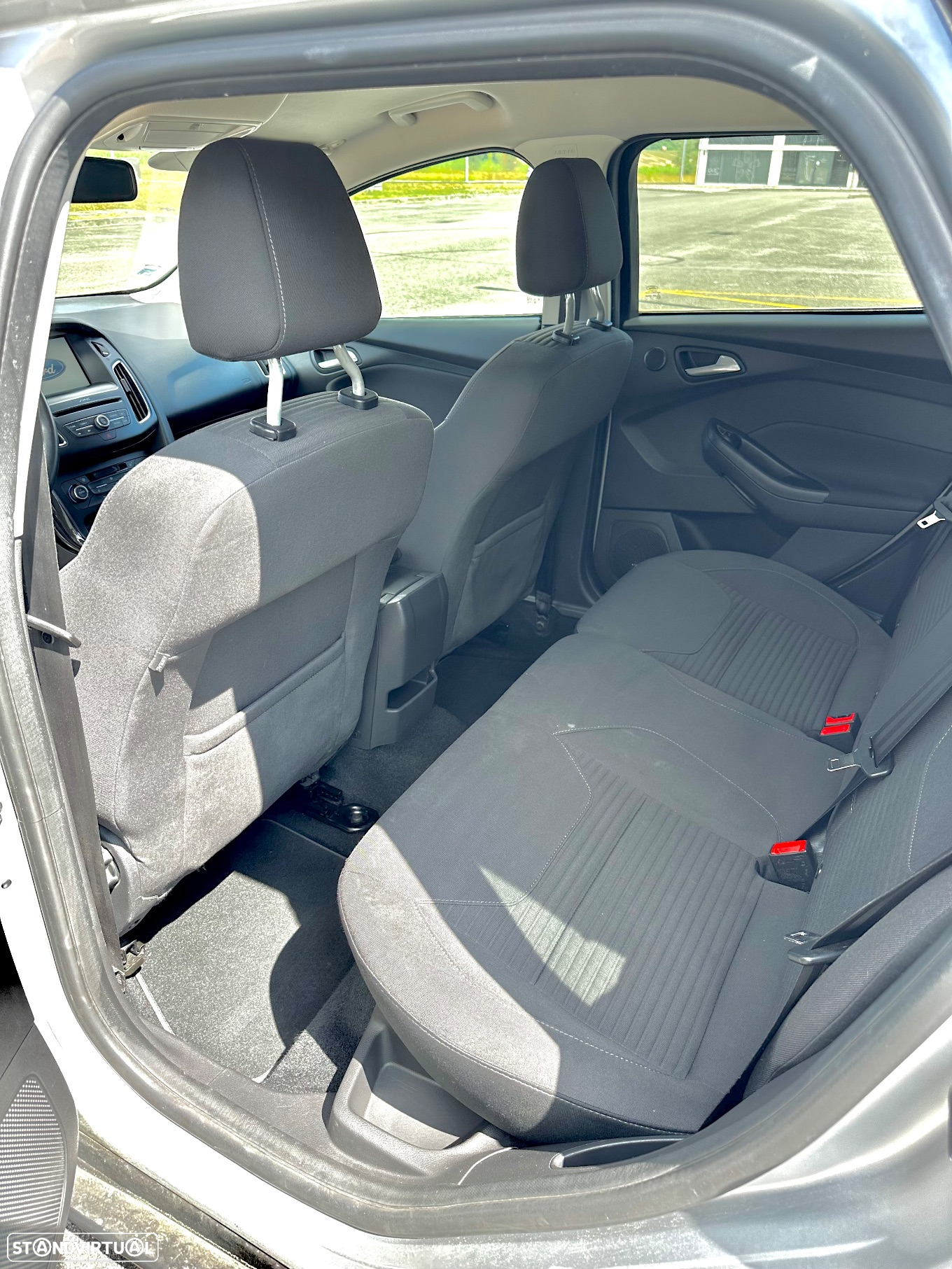 Ford Focus SW 1.5 TDCi Titanium - 8
