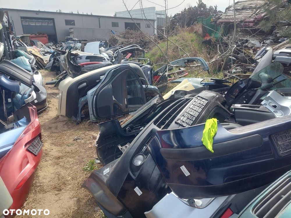 KOMPLETNY TYŁ KLAPA BAGAŻNIKA ZDERZAK TYŁ LAMPA VOLKSWAGEN GOLF IV LB5N - 14