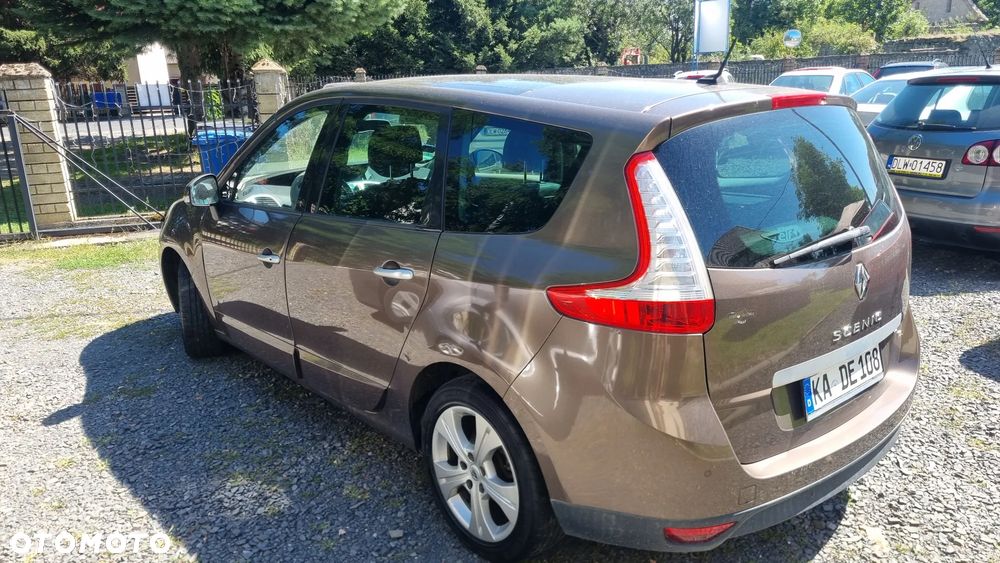 Renault Scenic TCe 130 Luxe - 25
