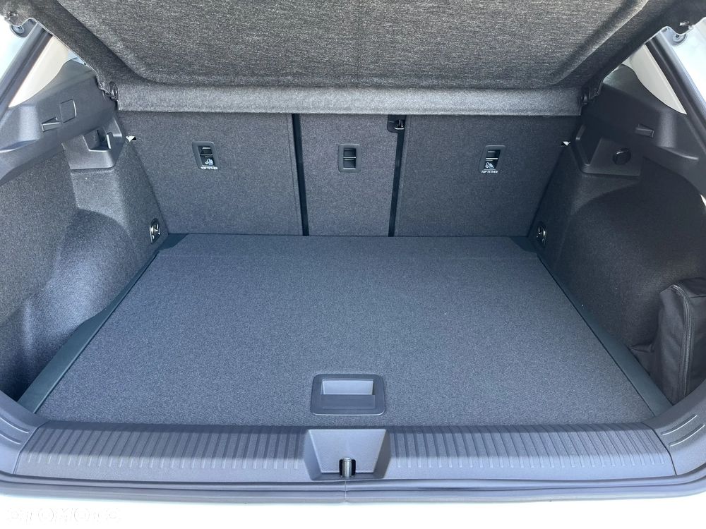Volkswagen T-Roc 1.5 eTSI Life DSG - 18