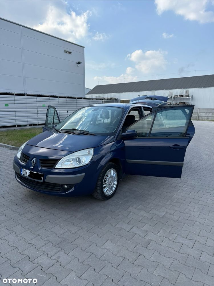 Renault Scenic 1.6 16V Authentique - 9