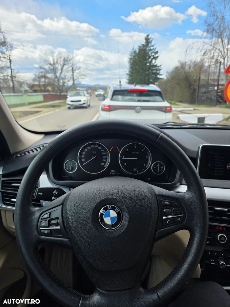 BMW X5 xDrive25d - 27