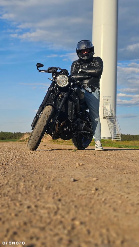Yamaha XSR - 20