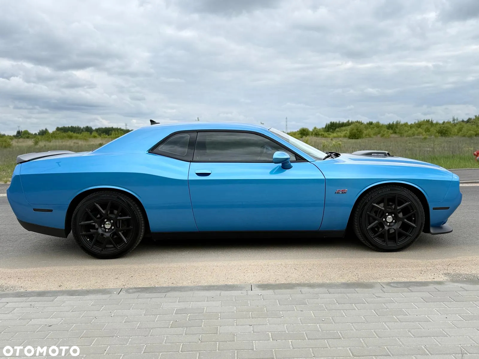Dodge Challenger - 7