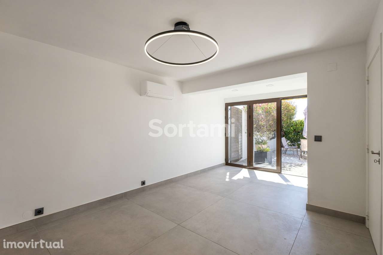 Moradia Geminada T3 Venda em Quarteira,Loulé - Grande imagem: 4/25