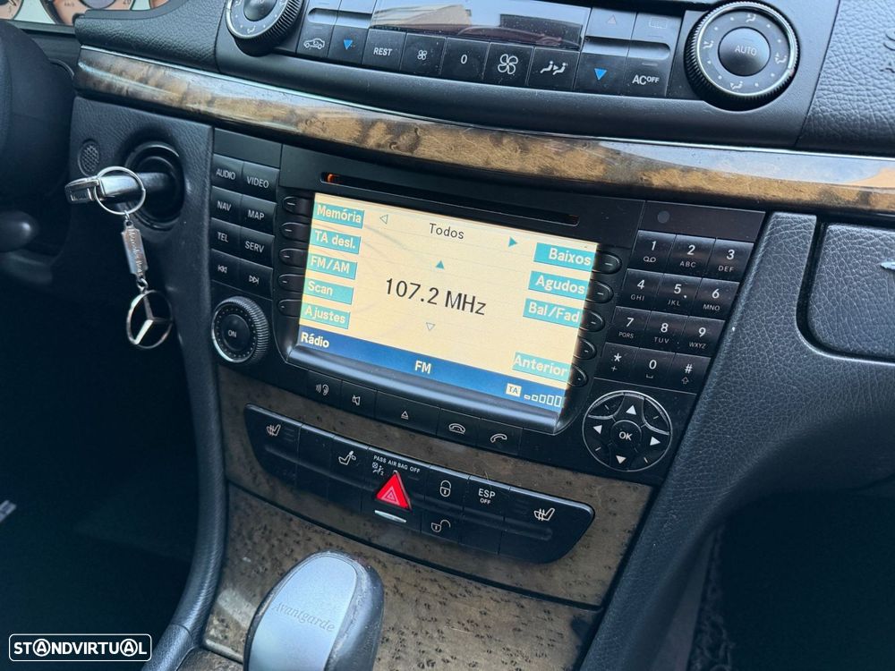 Mercedes-Benz E 320 CDi Avantgarde - 15