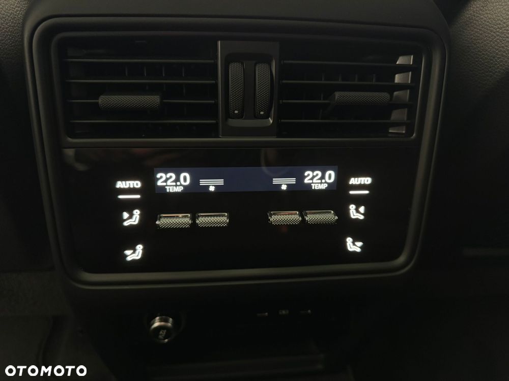 Porsche Cayenne E-Hybrid Platinum Edition - 12