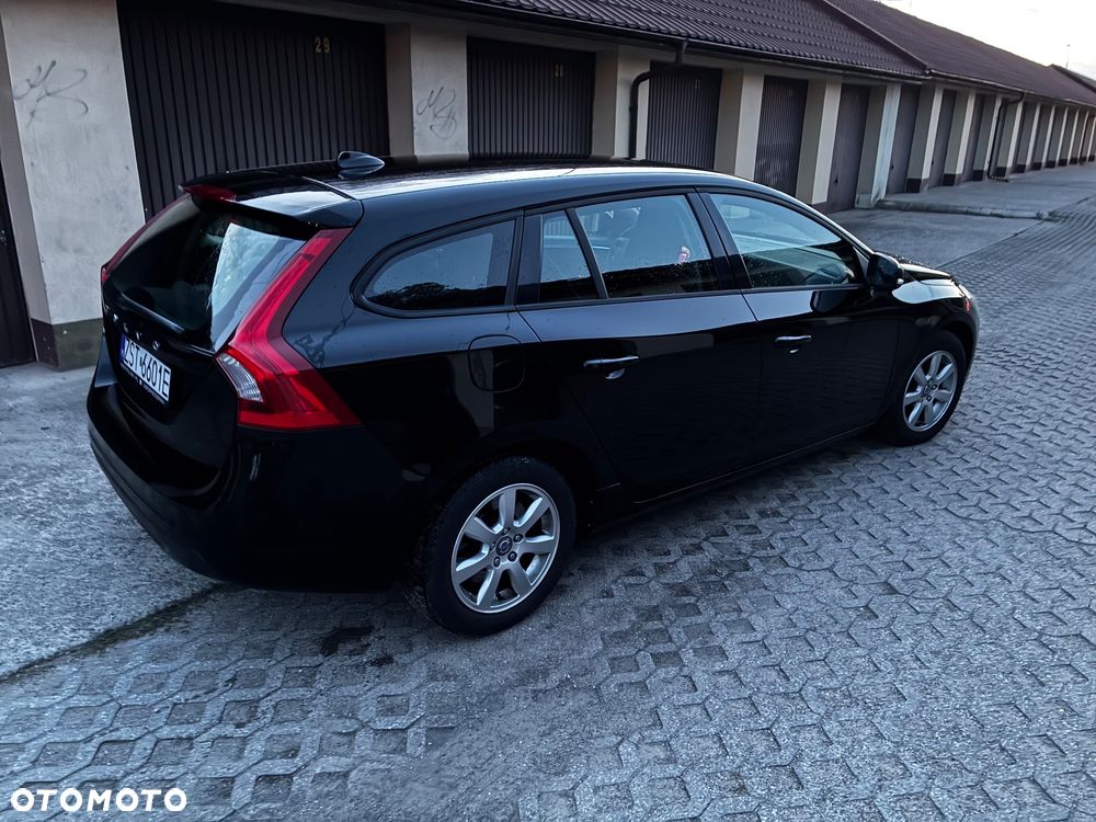 Volvo V60 D2 Momentum - 3