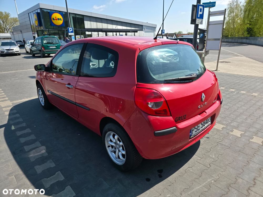 Renault Clio 1.2 16V Wind - 4