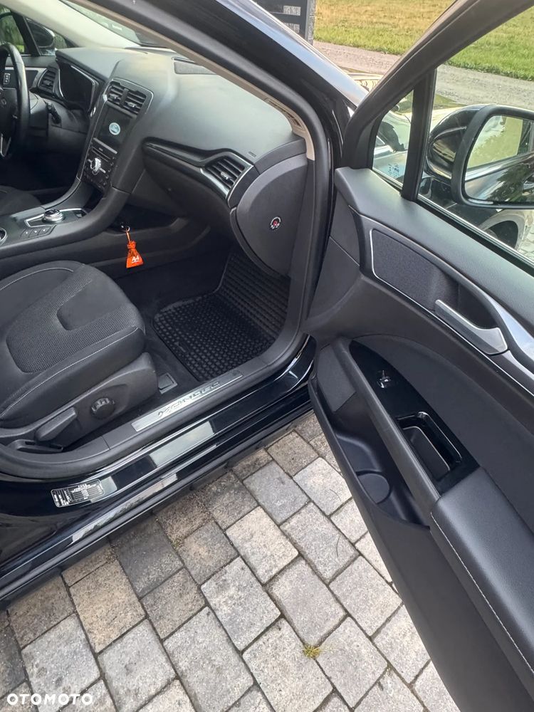 Ford Mondeo - 7