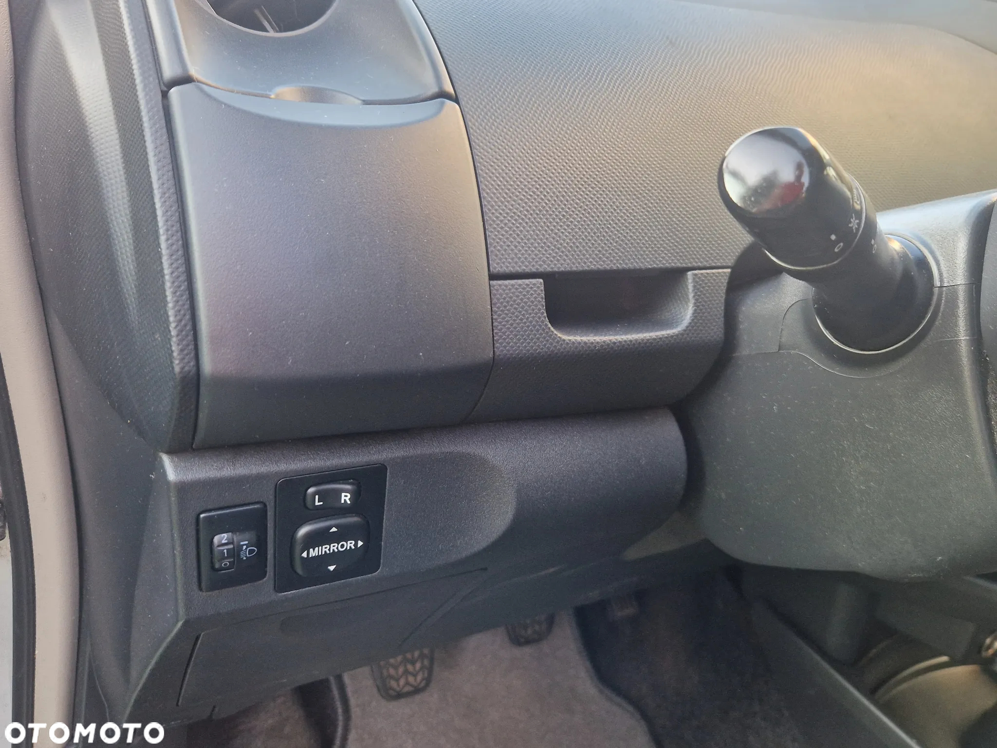 Toyota Yaris 1.33 Active - 16