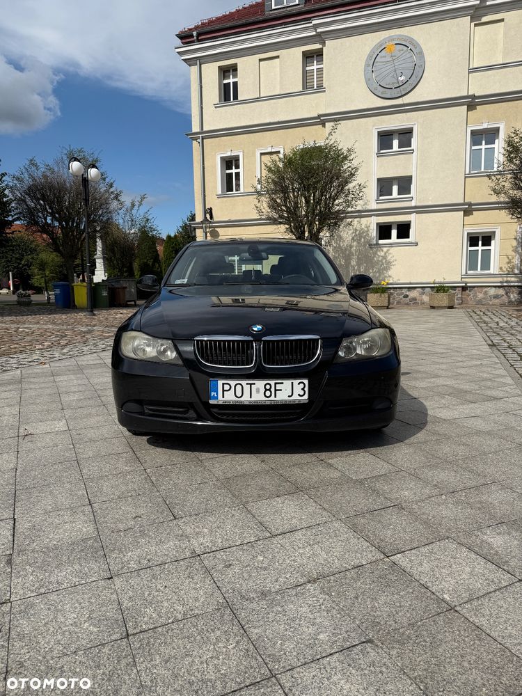 BMW Seria 3 318i - 6