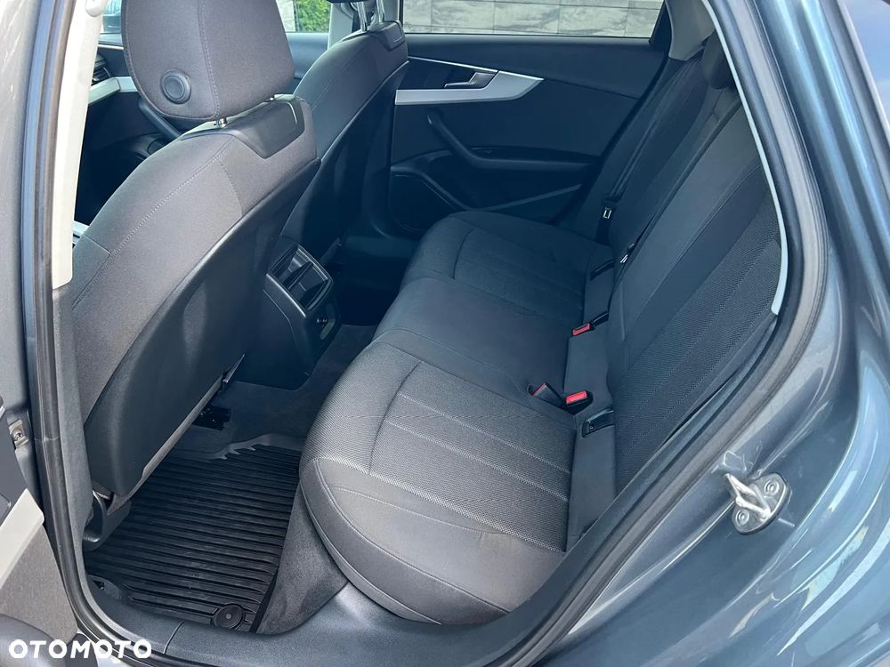 Audi A4 Limousine 2.0 TDI ultra S tronic - 18