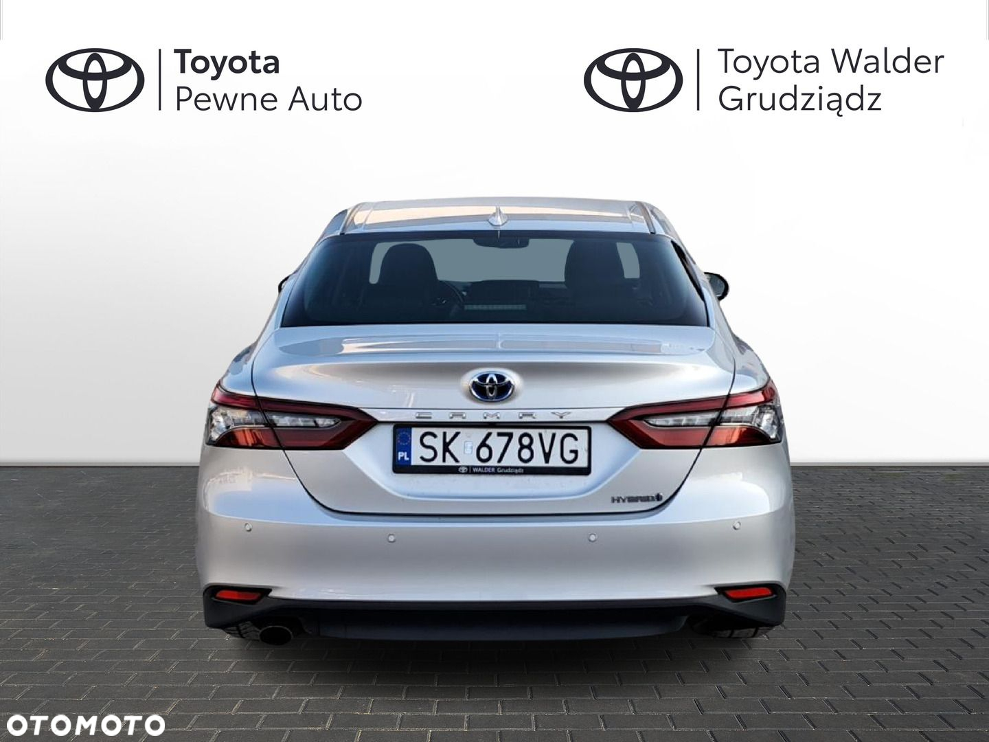 Toyota Camry - 8