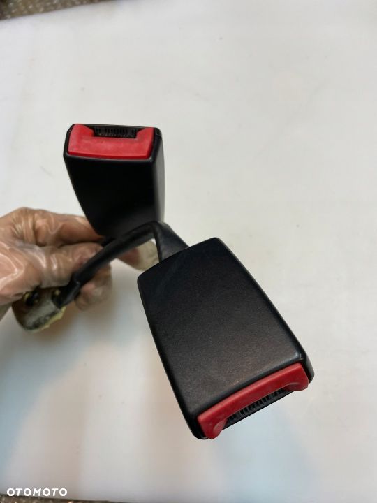 ZAPINKA PASÓW AUDI A3 8L 8L0857739A - 4