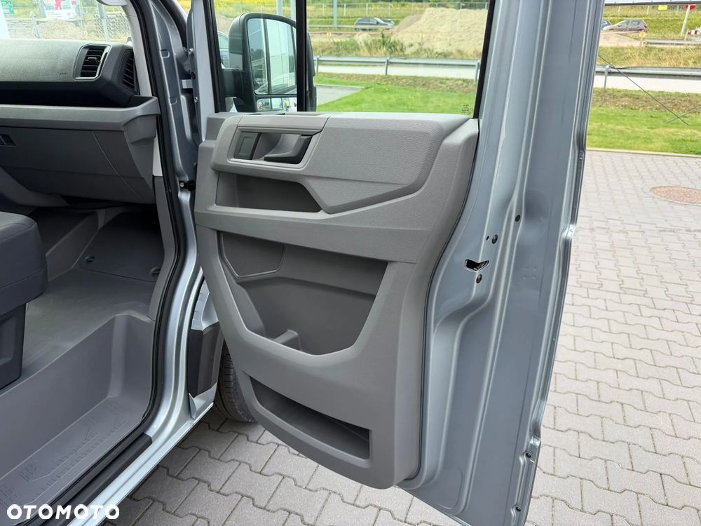 Volkswagen Crafter Furgon - 21