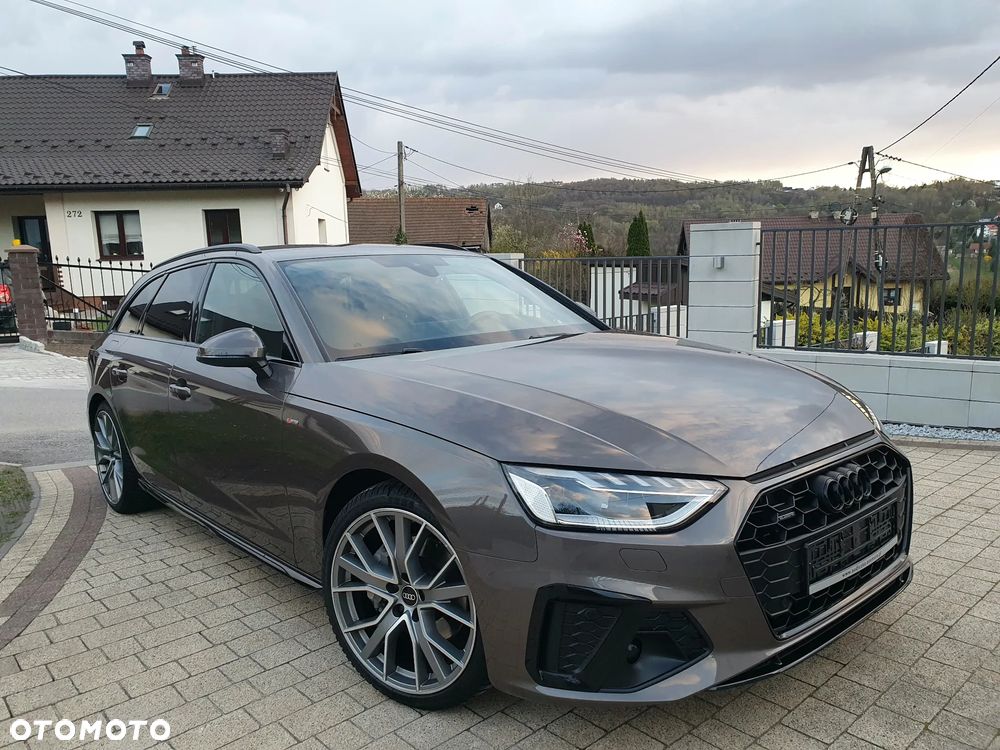 Audi A4 Avant 40 TDI quattro S tronic S line - 35