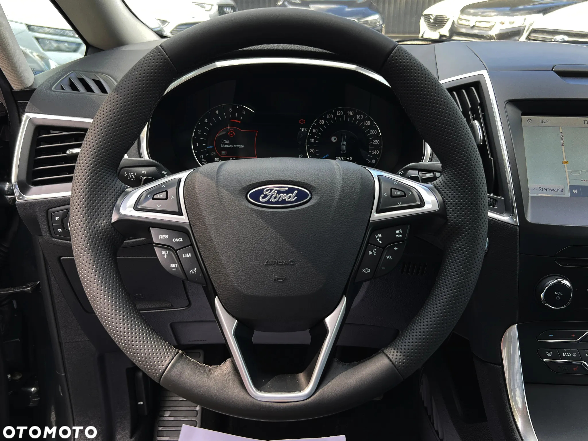 Ford S-Max 2.0 EcoBlue Titanium - 26