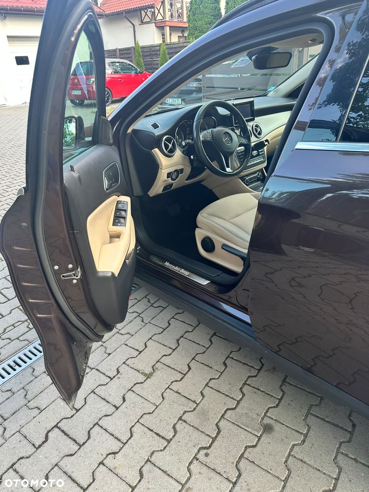 Mercedes-Benz GLA - 6