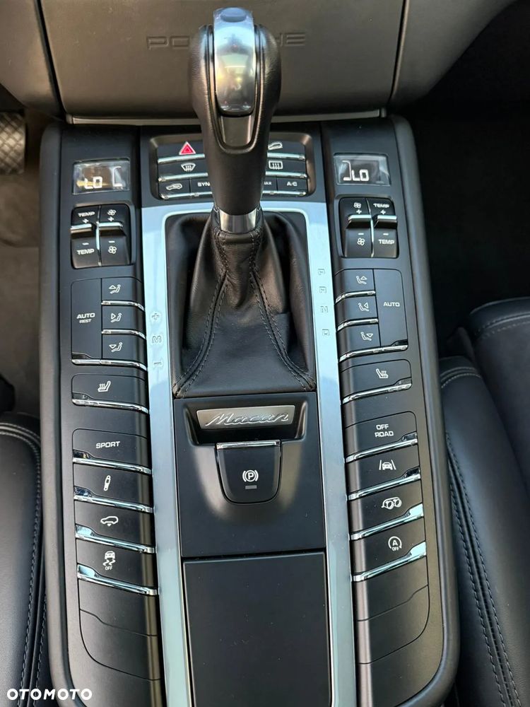 Porsche Macan GTS - 17