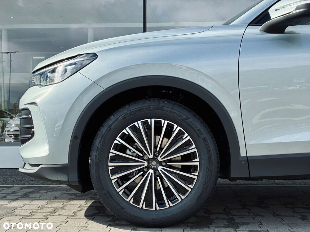 Volkswagen Tiguan - 26