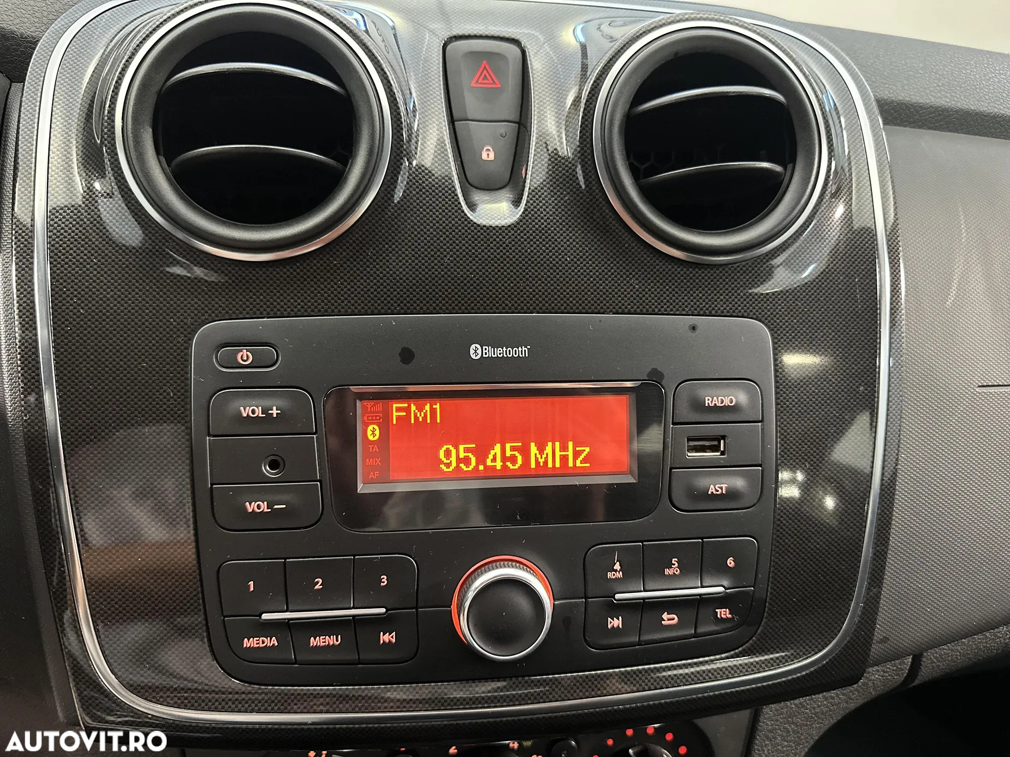 Dacia Logan - 16