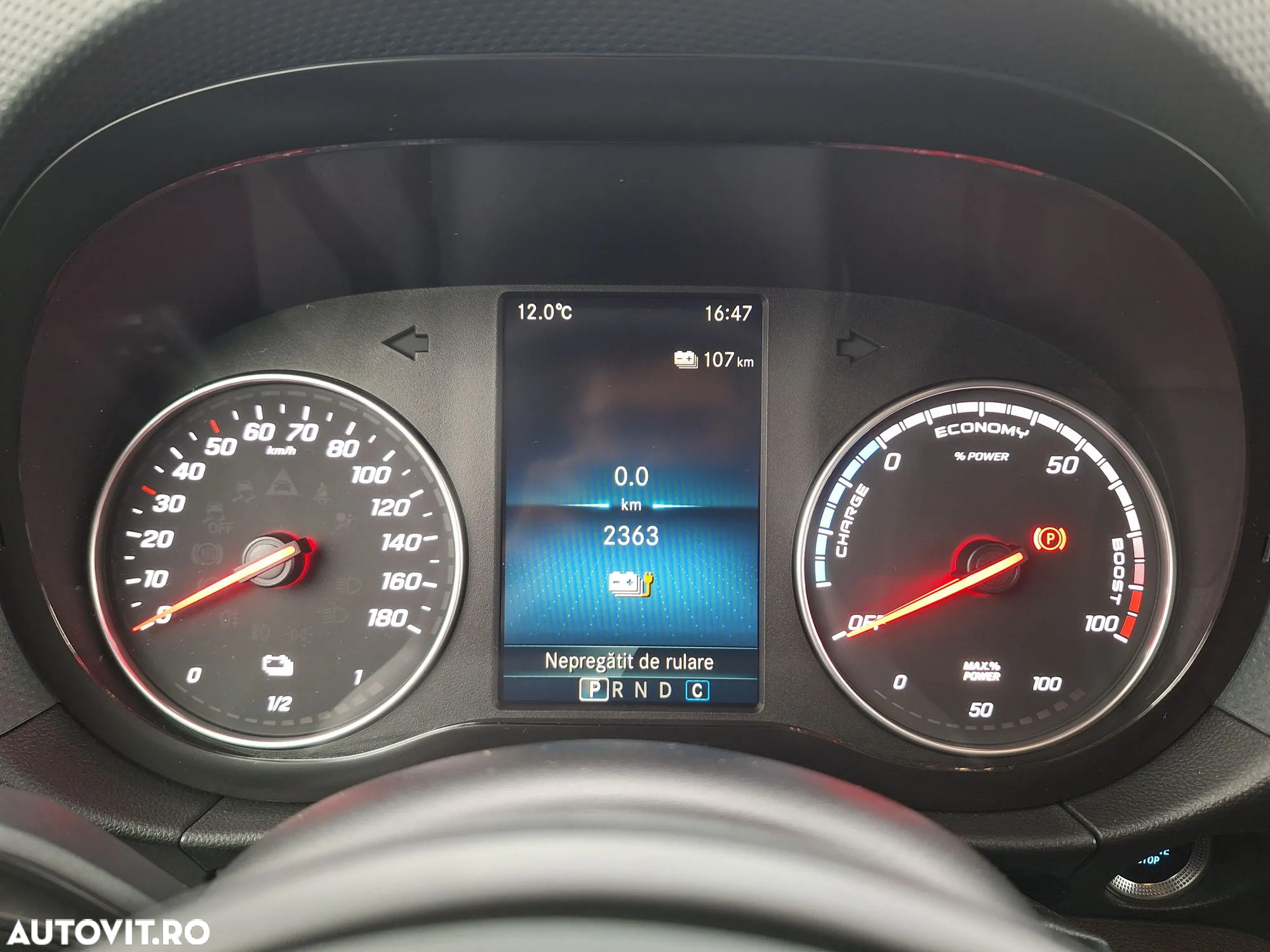 Mercedes-Benz ECitan - 11
