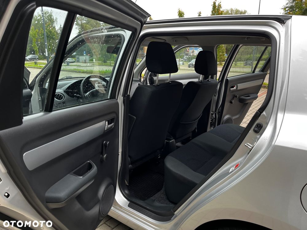Suzuki Swift - 11