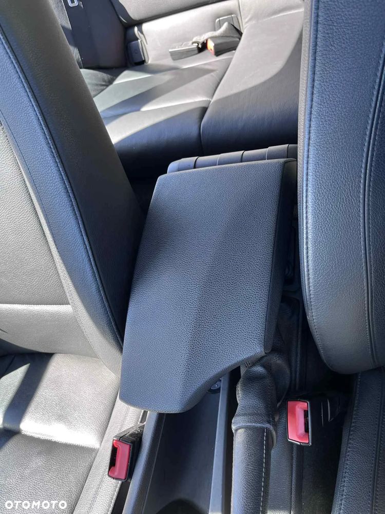 BMW Seria 1 118d - 16