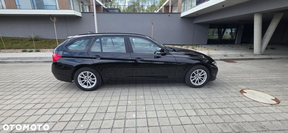 BMW Seria 3 318i GPF Advantage - 11