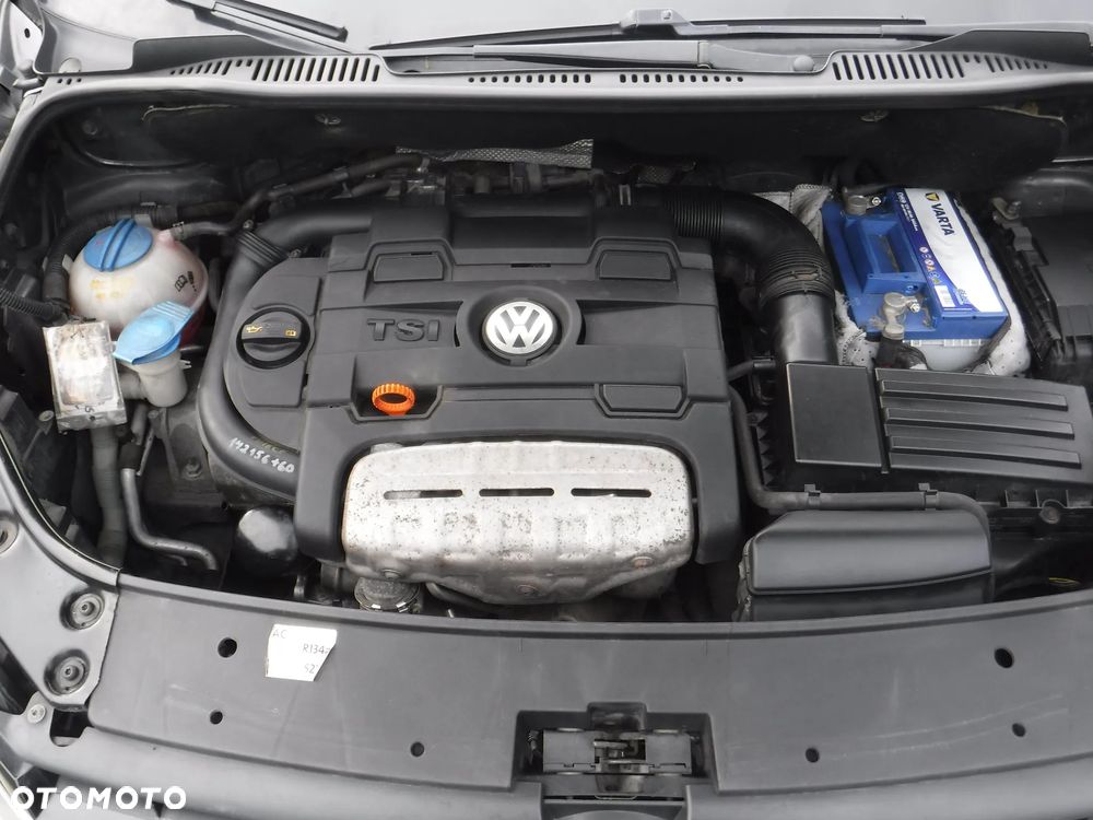 Volkswagen Touran 1.4 TSI MATCH - 26