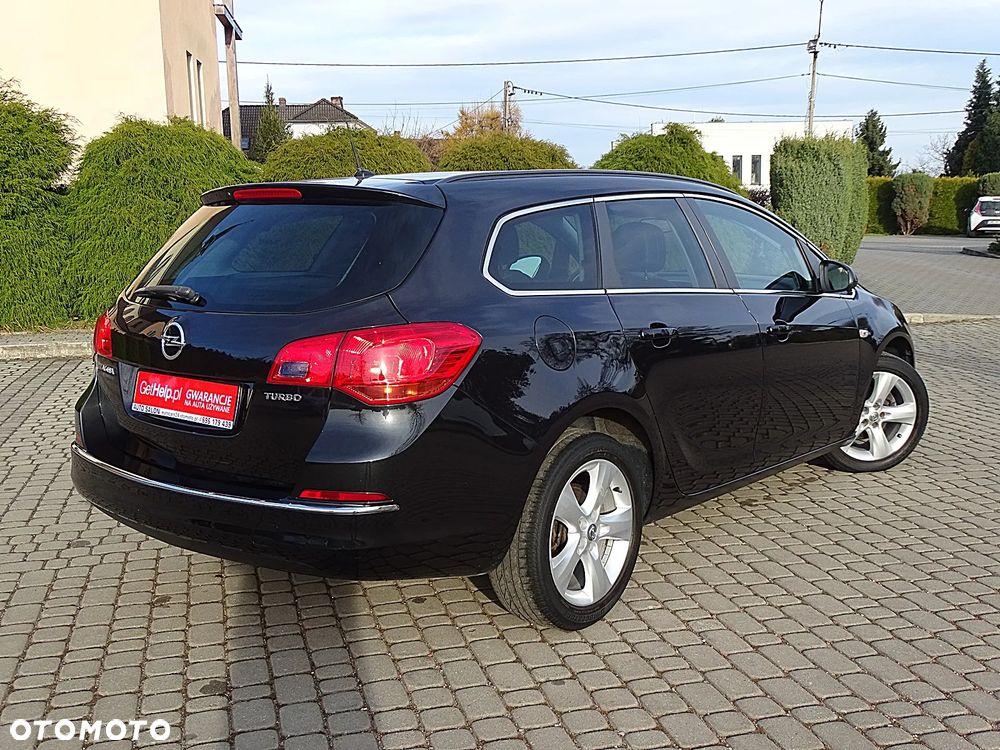 Opel Astra 1.4 Turbo Cosmo - 3