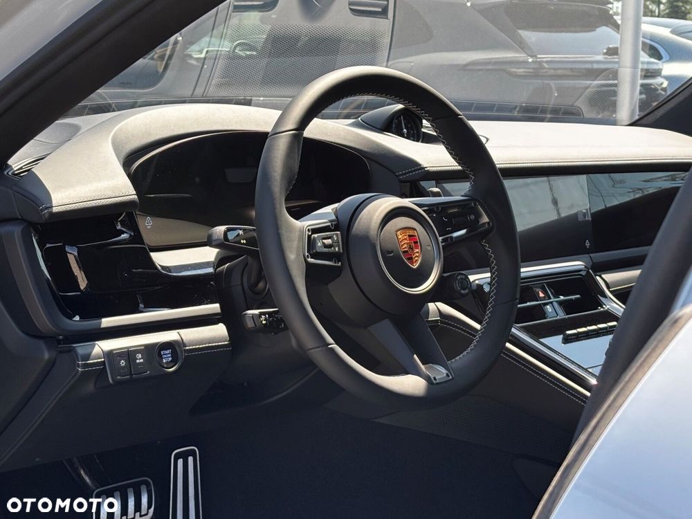 Porsche Panamera - 23