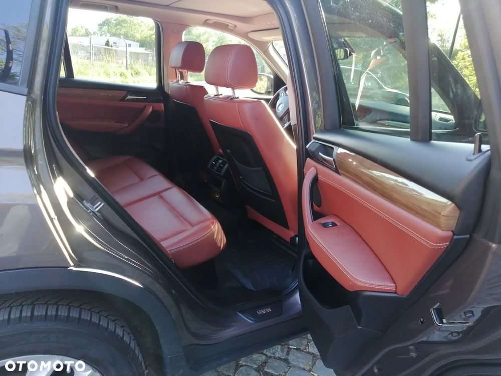 BMW X3 xDrive28i - 16