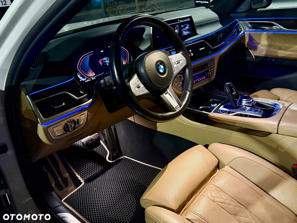 BMW Seria 7 750Li xDrive sport - 35