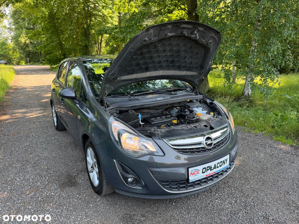 Opel Corsa 1.2 16V Cosmo - 29