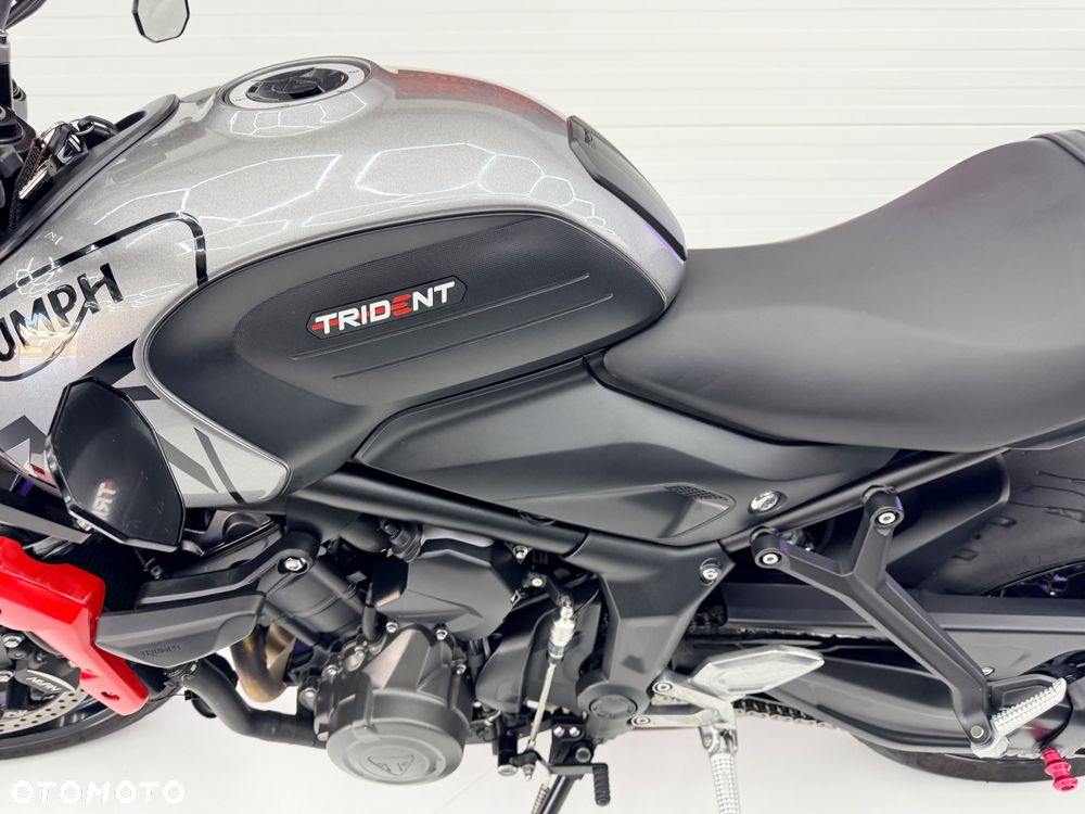 Triumph Trident - 11
