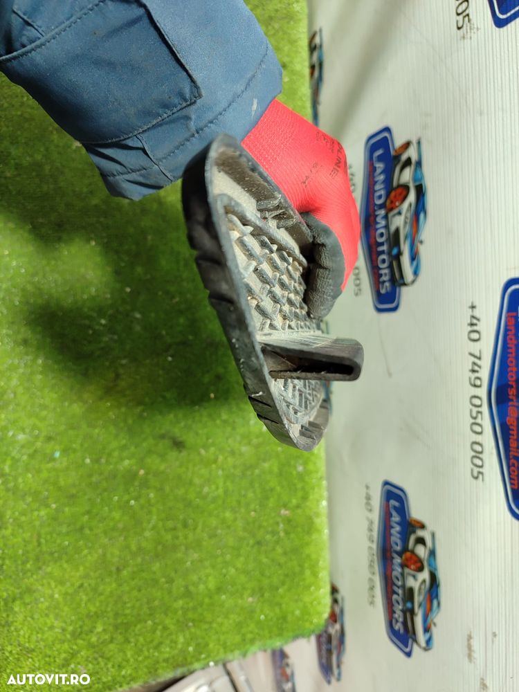 GRILA BARA FATA DREAPTA BMW SERIA 3 E90 LCI 318D 2.0 DIESEL 2009 COD OEM 7138418 / 51117138418 / 2005-2013 - 6