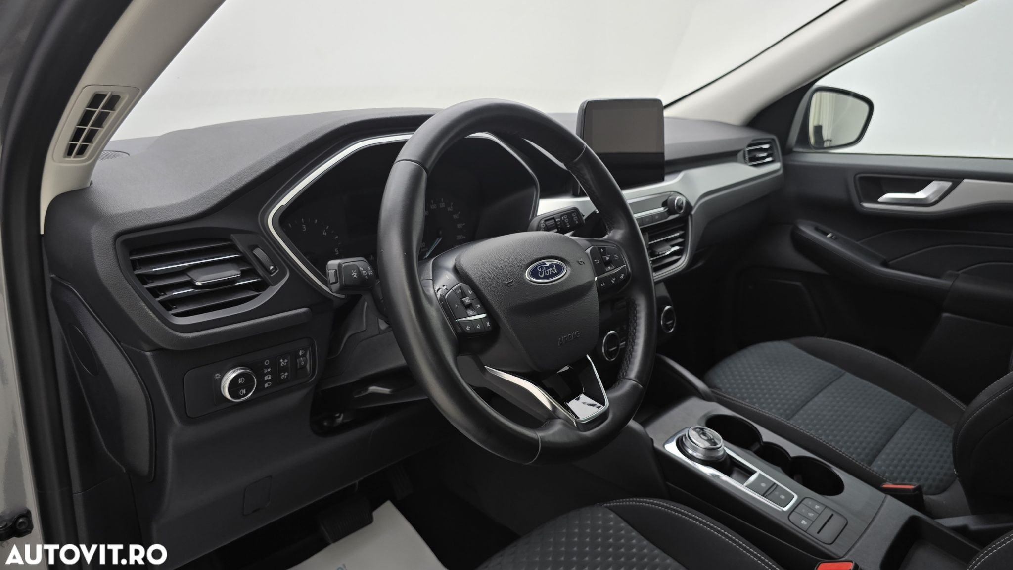 Ford Kuga 1.5 EcoBlue A8 FWD Trend - 13