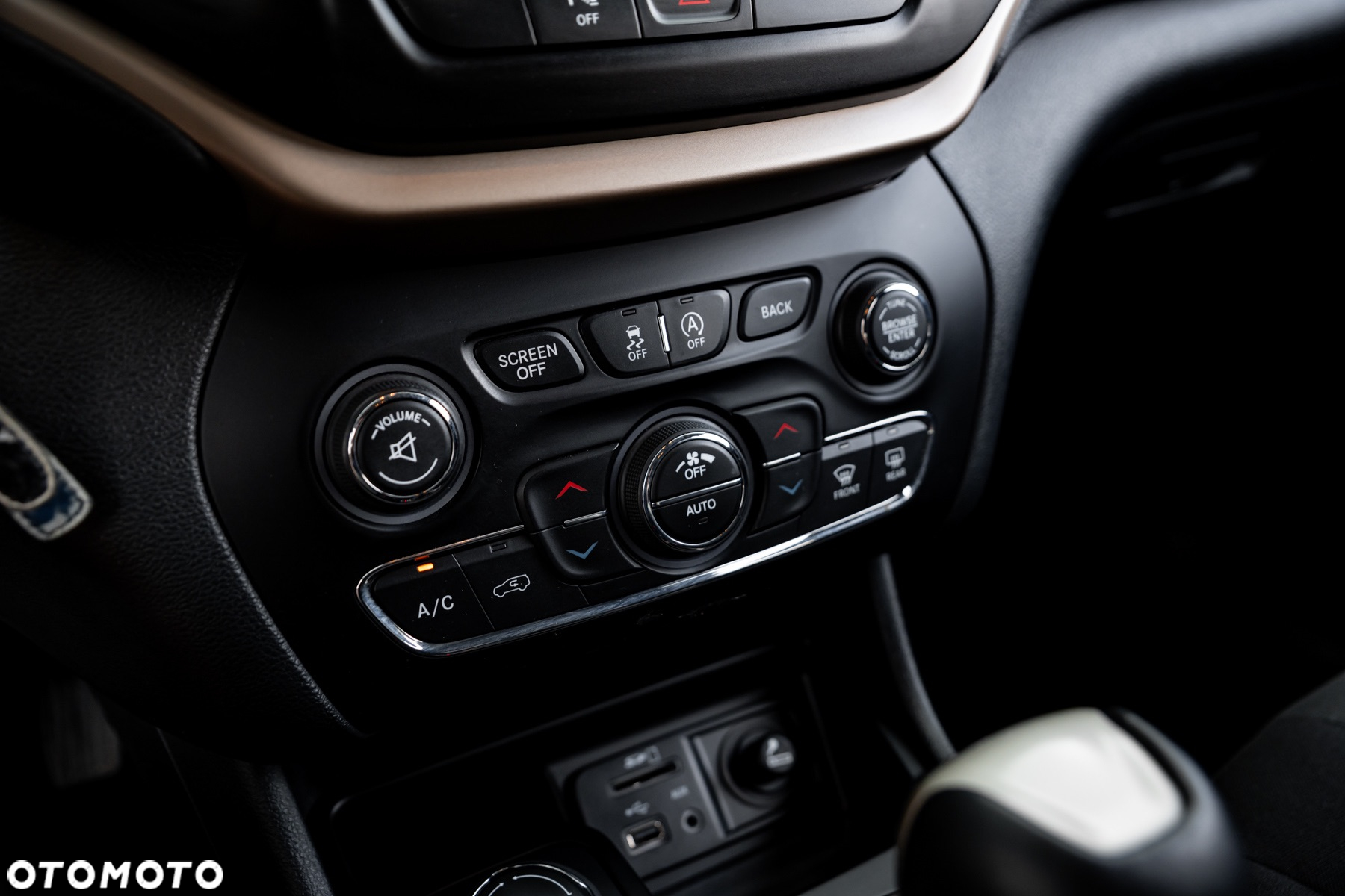 Jeep Cherokee 2.2 Multijet Active Drive I Automatik Night Eagle - 38