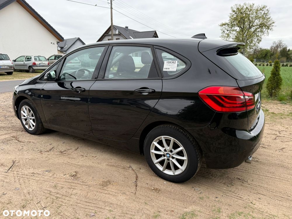 BMW Seria 2 216d Sport Line - 3