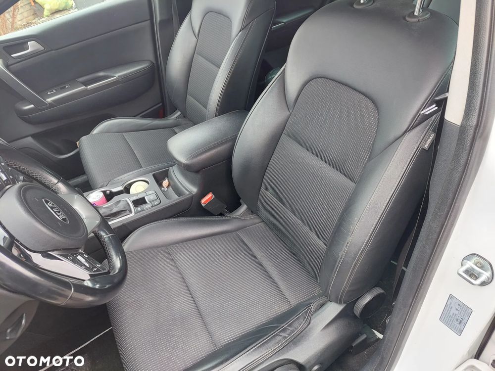 Kia Sportage 1.6 T-GDI AWD Platinum - 13