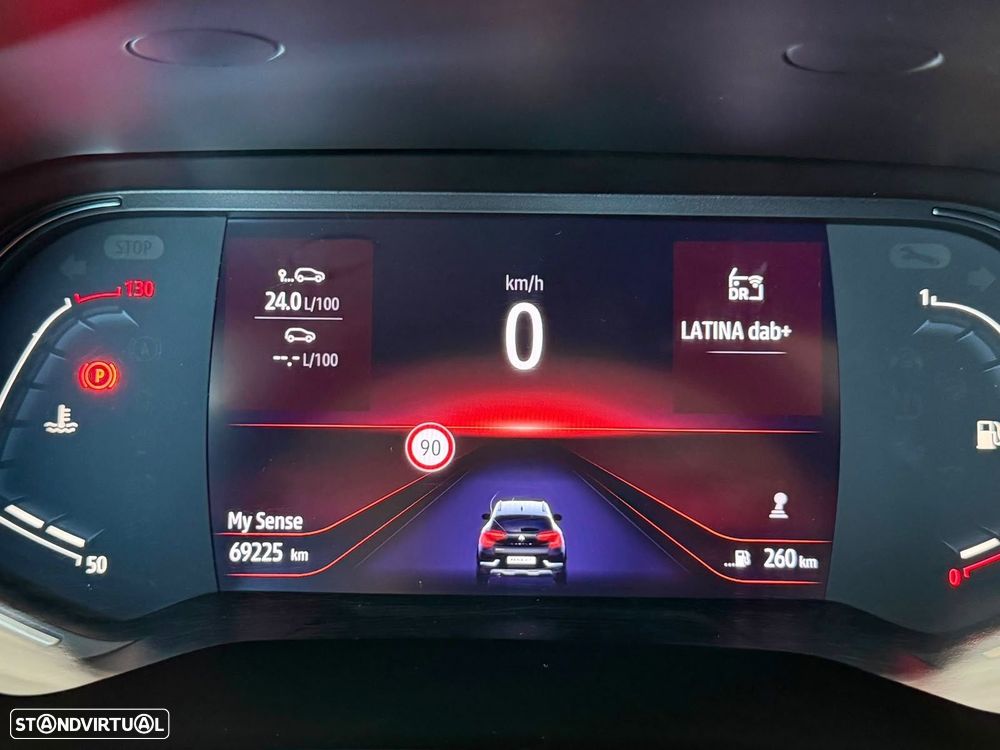 Renault Captur - 16
