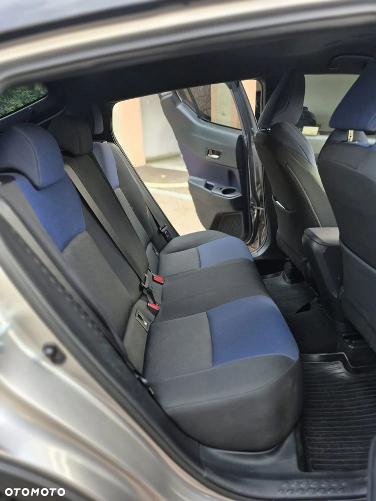 Toyota C-HR 1.2 T Dynamic - 10