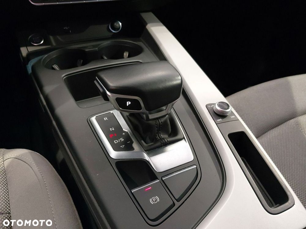 Audi A4 Avant 40 TDI S tronic - 37