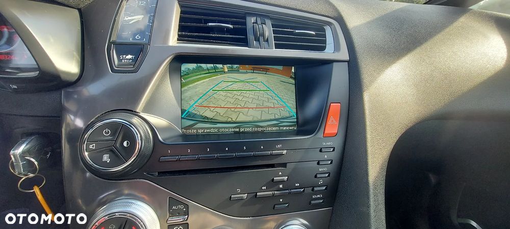 Citroën DS5 e-HDi 115 EGS6 Chic - 21