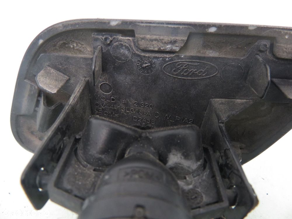 SPRYSKIWACZ LAMPY PRAWY  FORD KUGA II CV4413L018AC - 2