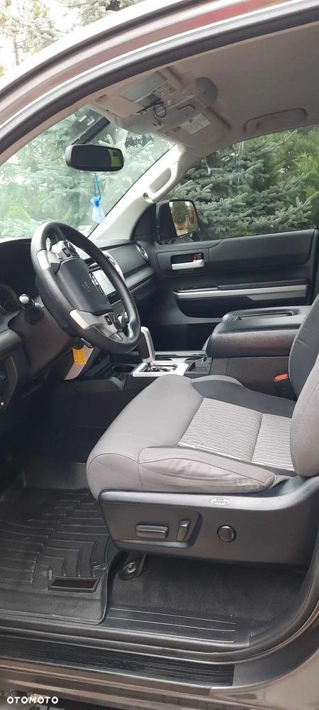 Toyota Tundra - 8